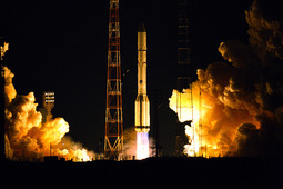 15 декабря 2014 года 3 часа 16 минут мск. старт РН "Протон" со спутником "Ямал-401" на борту. Космодром Байконур.