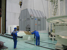 6 октября 2003г. Разгрузка солнечных батарей для КА "Ямал-201"