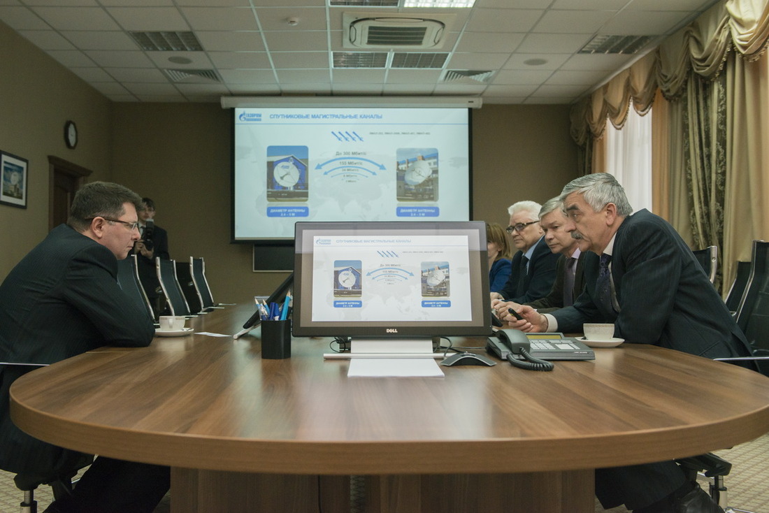«Газпром космические системы» посетил председатель комитета Государственной Думы Сергей Жигарев