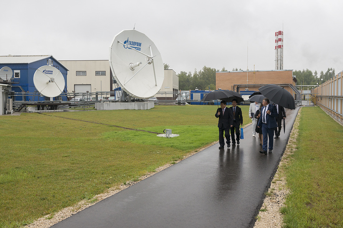 4 сентября 2015. Делегация China Satellite Communications посетила телекоммуникационный центр «Газпром космические системы».