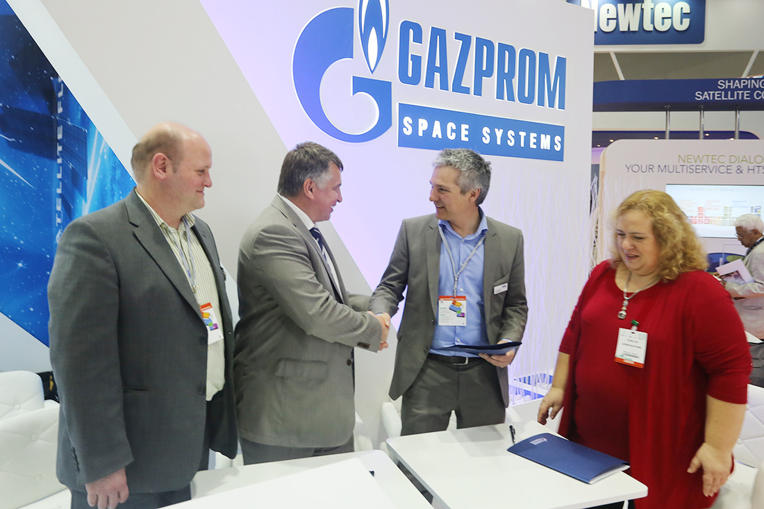 Стенд ОАО "Газпром космические системы" на выставке-форуме CABSAT-2016